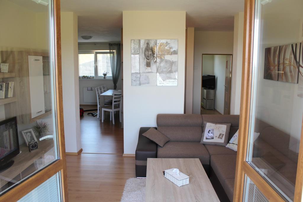 Pine Wood Apartment Vyšné Ružbachy Oda fotoğraf